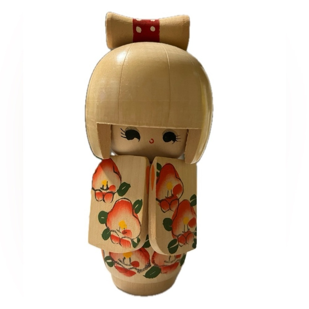 Vtg. Japanese Kokeshi Doll Wooden "Shy Girl" Figurine, Floral Kimono/Red Bow-5”